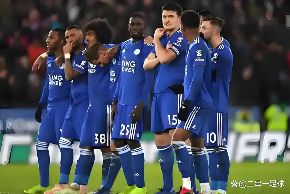 意甲烽火：佛罗伦萨主场攻坚，科莫客场能否坚守？